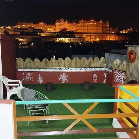City And Palace View Guest House Udaipur Ngoại thất bức ảnh