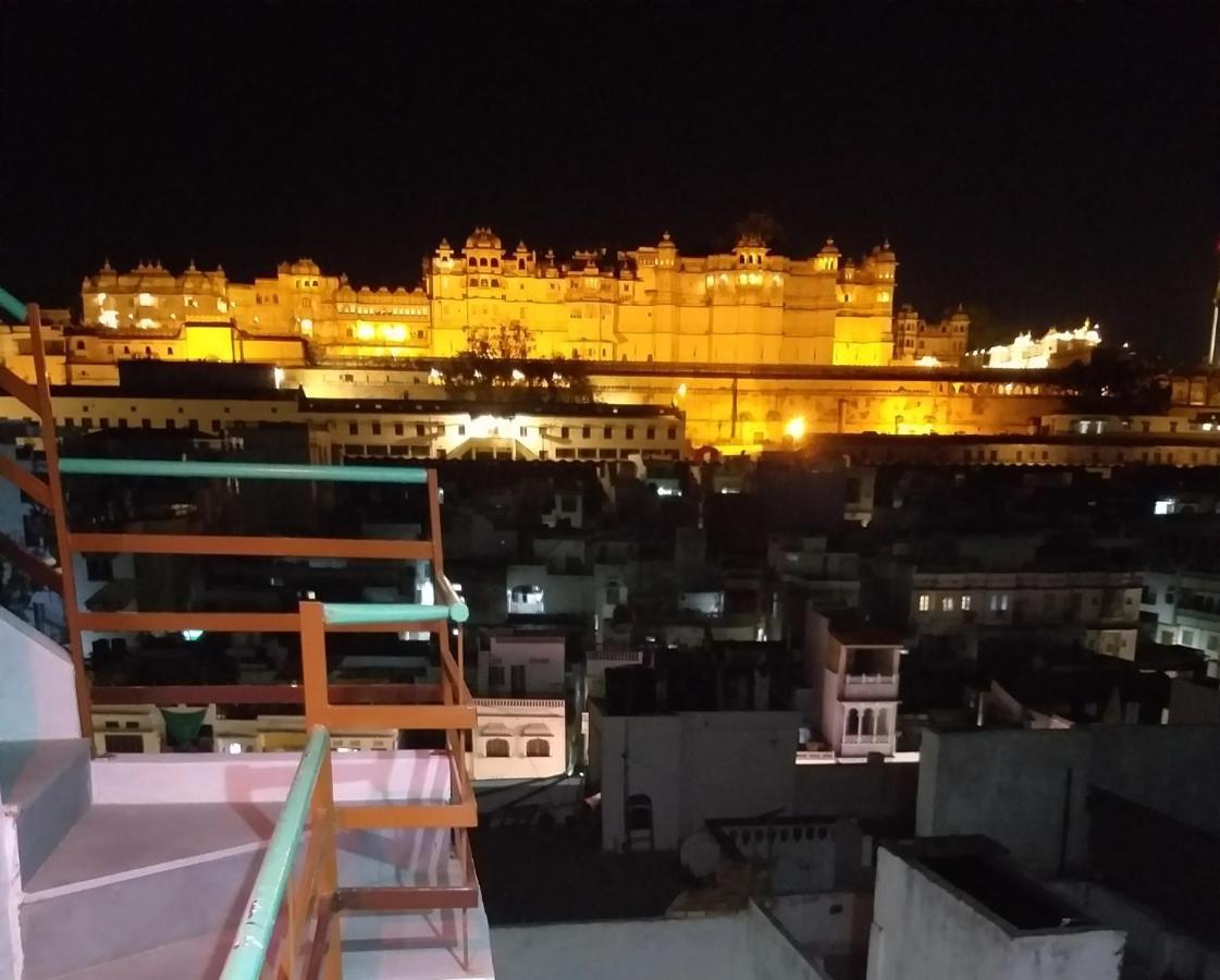 City And Palace View Guest House Udaipur Ngoại thất bức ảnh